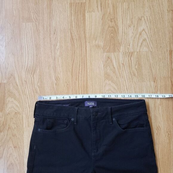 ✨ NYDJ ✨ Marilyn Lift-Tuck Short Straight Jeans - [Size 10=32×30, Black] - Picture 8 of 12